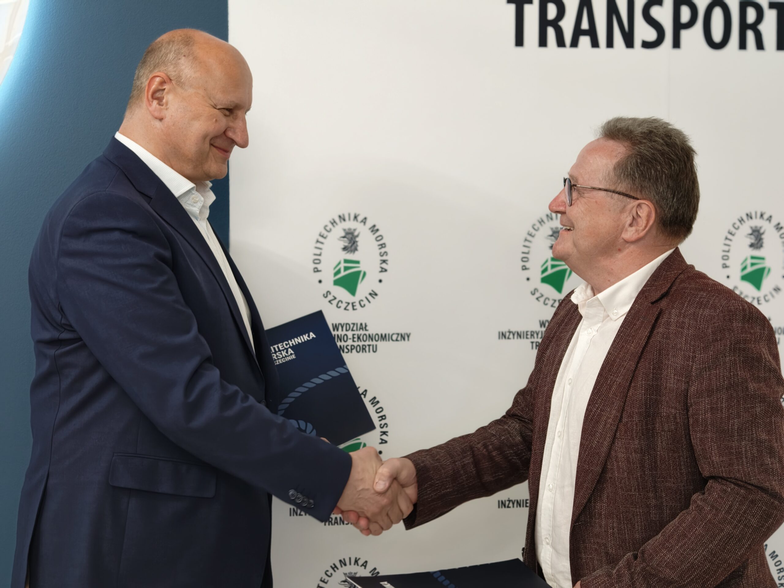 Nowe partnerstwo na rzecz inteligentnej metropolii – SSOM i Politechnika Morska podpisują list intencyjny