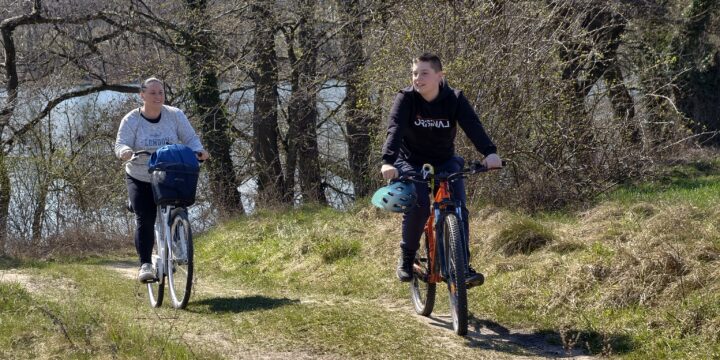 Rowerowa integracja w SOM: Ponad 200 cyklistów zainaugurowało nowe trasy w Gminie Gryfino!